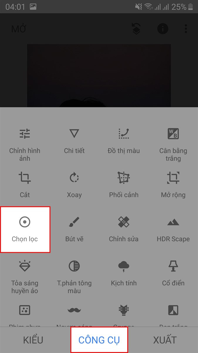 alt text: Chọn công cụ Chọn Lọc trong Snapseed