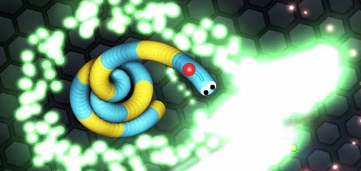 alt text: Hình ảnh đồ họa trong game Slither.io