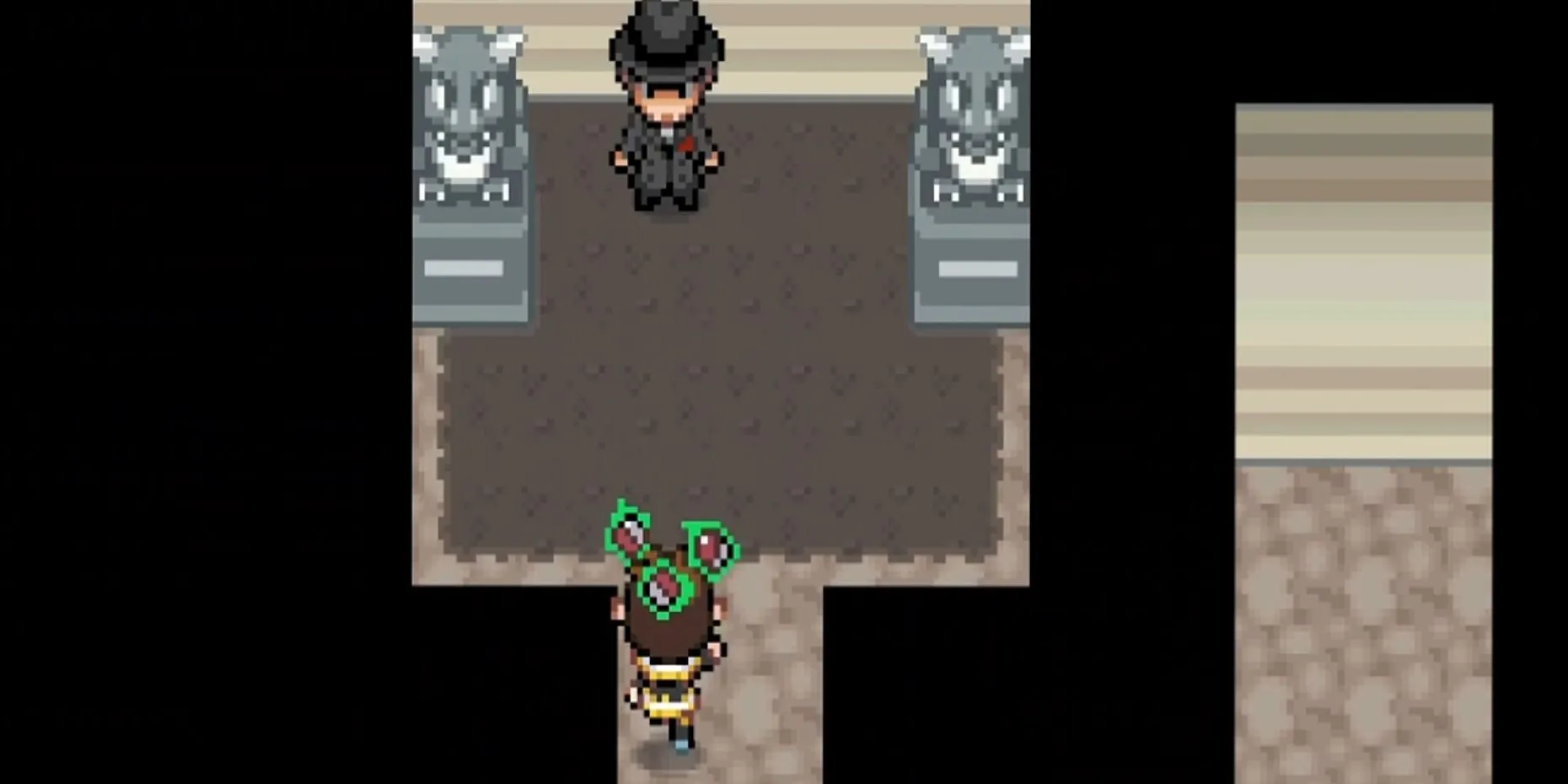 Bên trong Nhà thi đấu Thành phố Viridian trước trận chiến Nhà thi đấu cuối cùng trong Pokemon Infinite Fusion