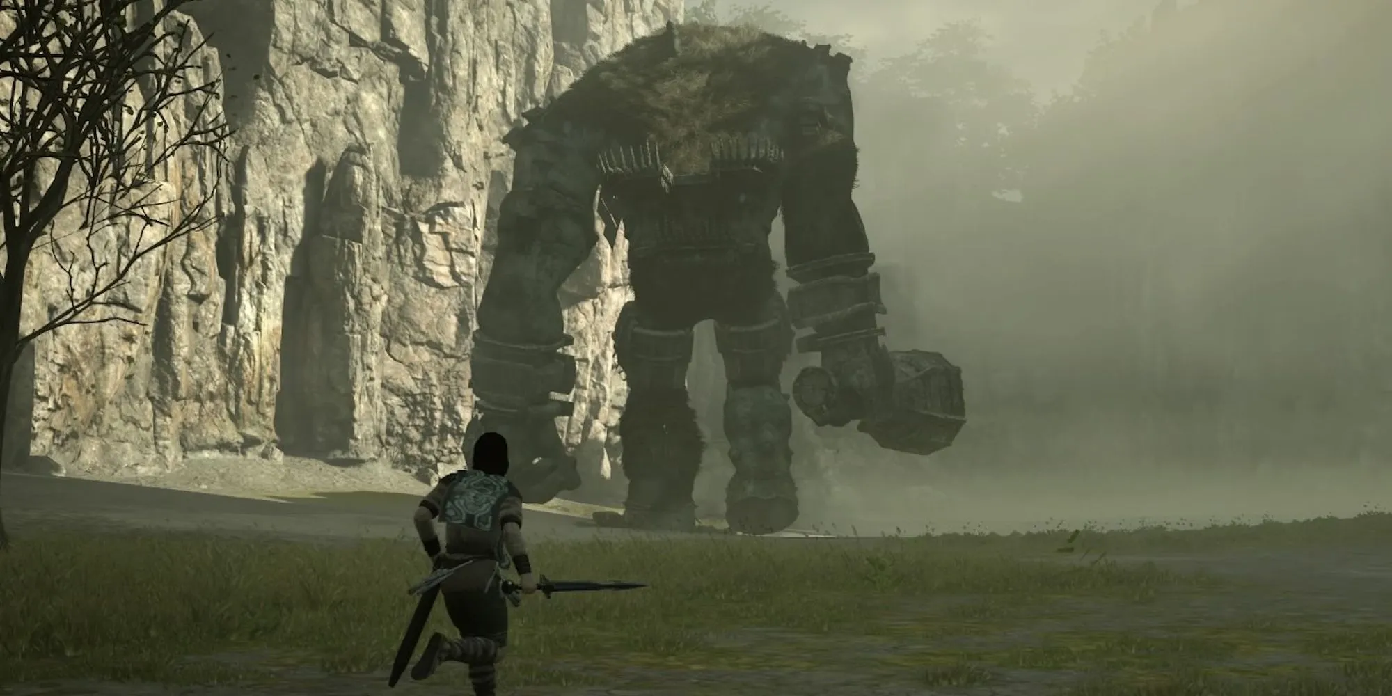 Nhân vật chính Wander cưỡi ngựa đuổi theo một Colossus khổng lồ trong Shadow of the Colossus