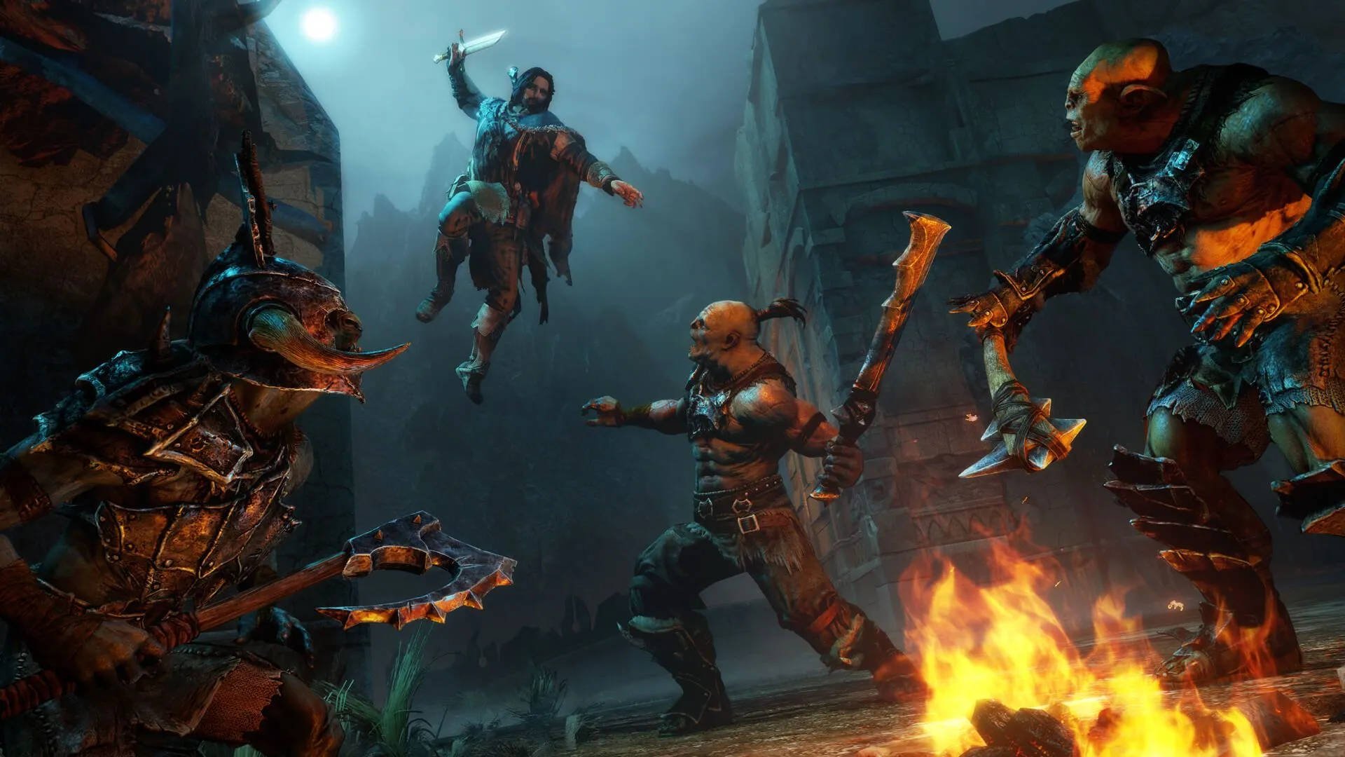 Nhân vật Talion trong game Middle-Earth: Shadow of Mordor tấn công một Orc, thể hiện cơ chế đối thủ truyền kiếp của hệ thống Nemesis.