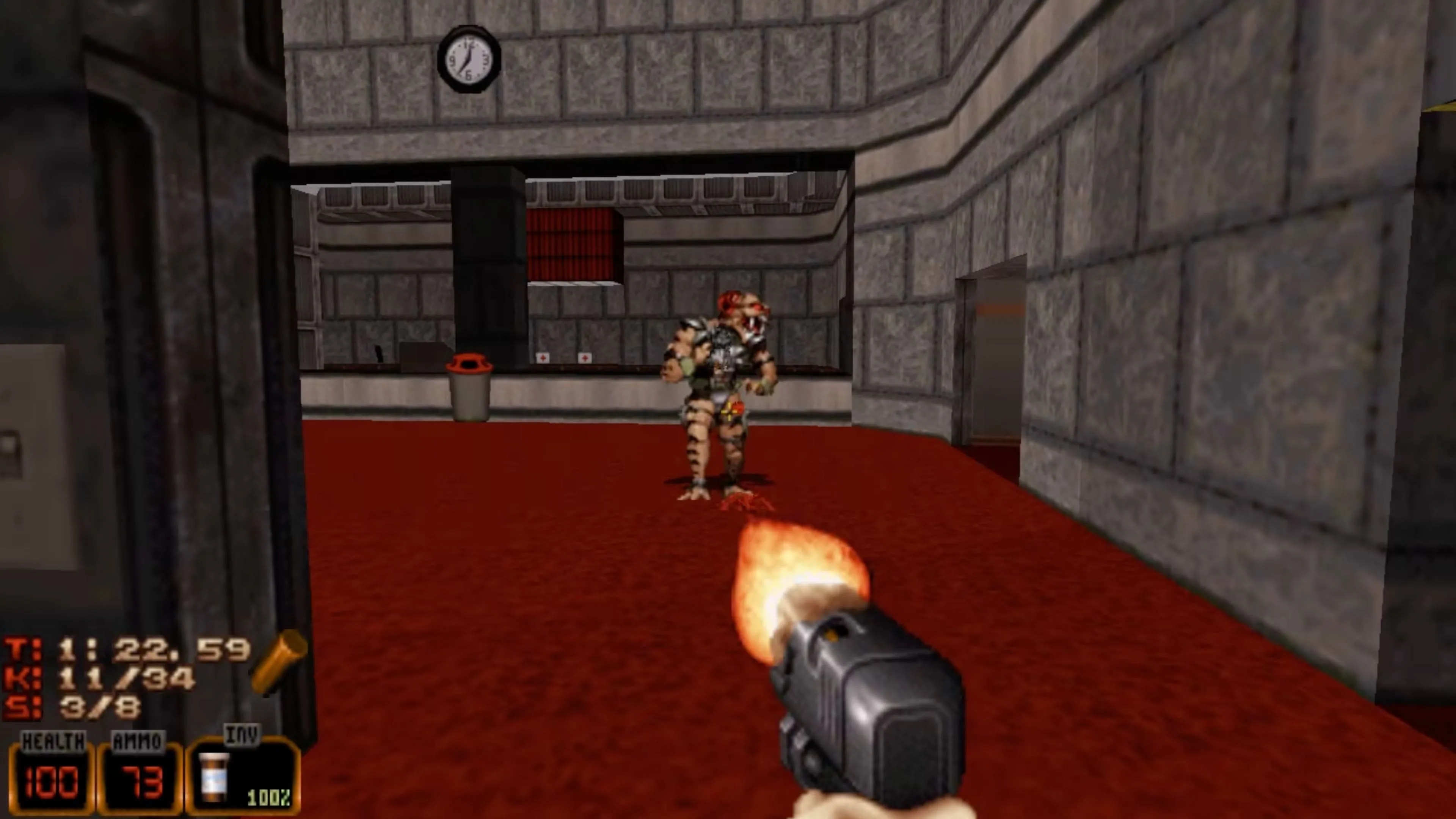 Duke Nukem 3D trong một cảnh chiến đấu đầy hành động