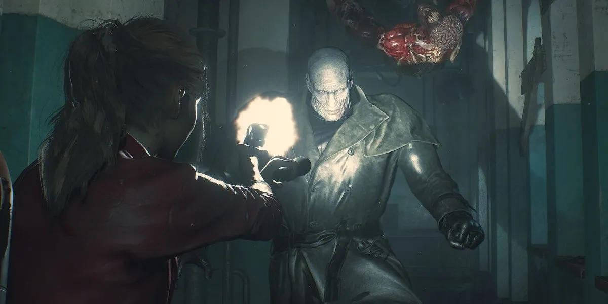 Claire Redfield và Mr. X trong bối cảnh Resident Evil 2 với zombie