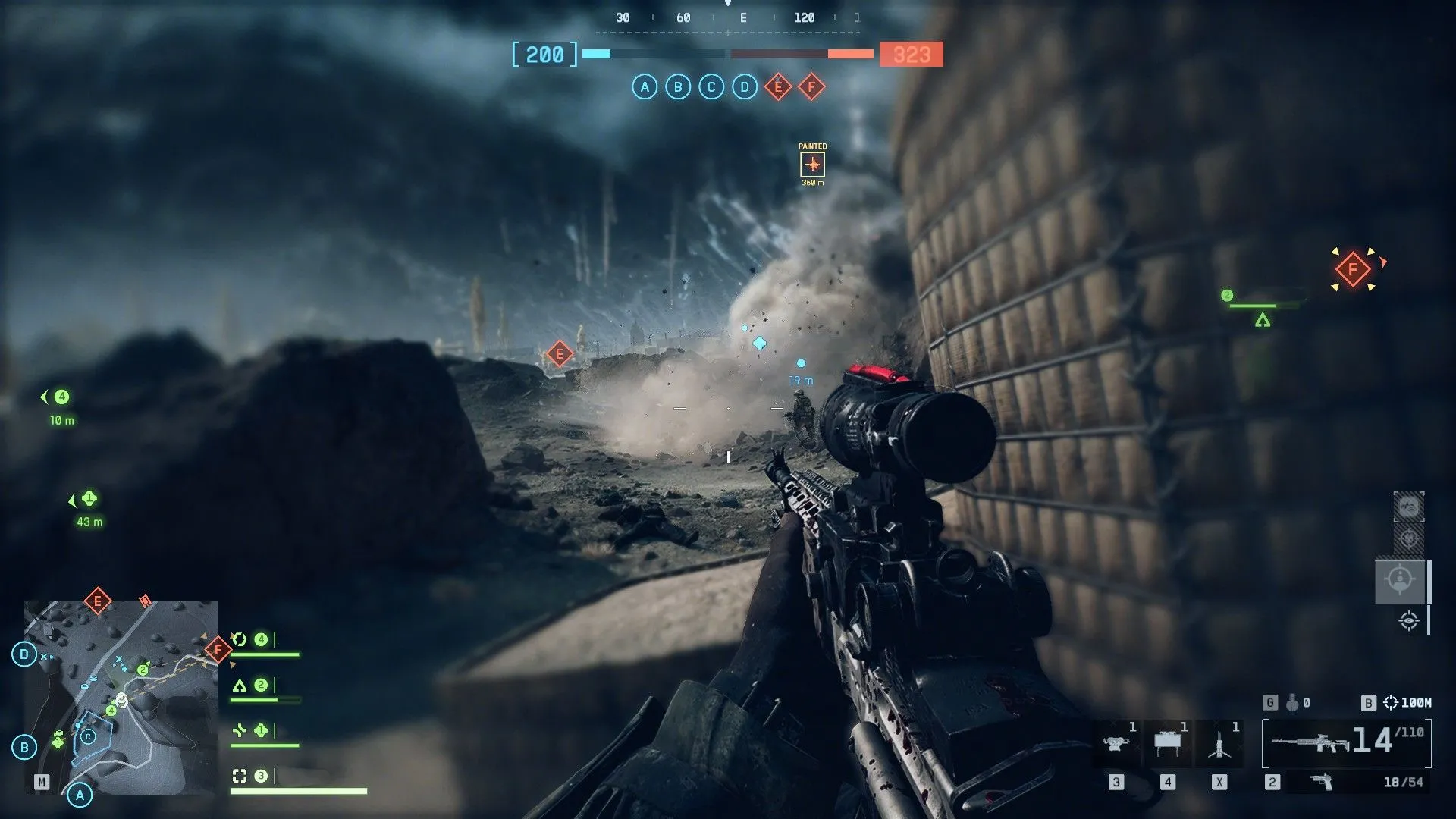 Cảnh chiến đấu Battlefield 6 đa người với xe nổ, khói bụi và hiệu ứng điện ảnh