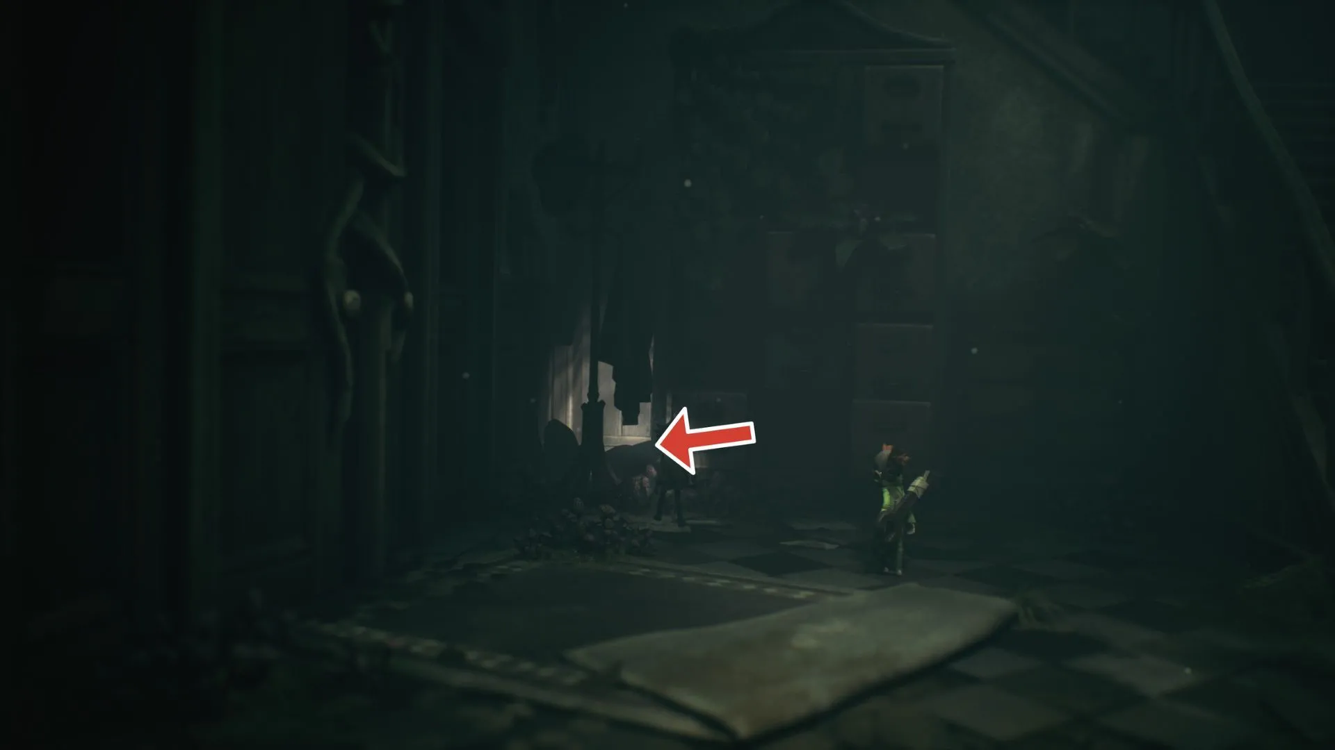 Ghost #4 cạnh tủ và giá treo áo sau khi chui cửa sổ ở khu nấm - Little Nightmares 3